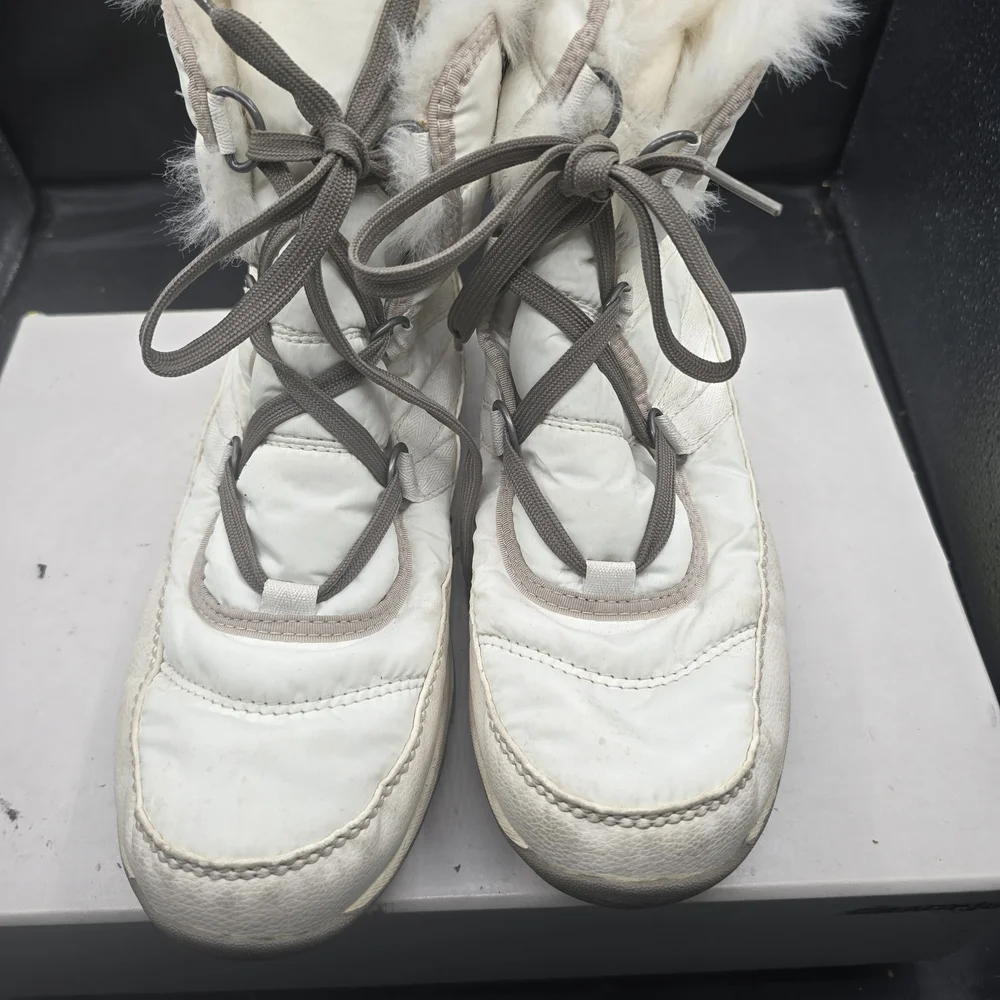 Sorel stylish cozy